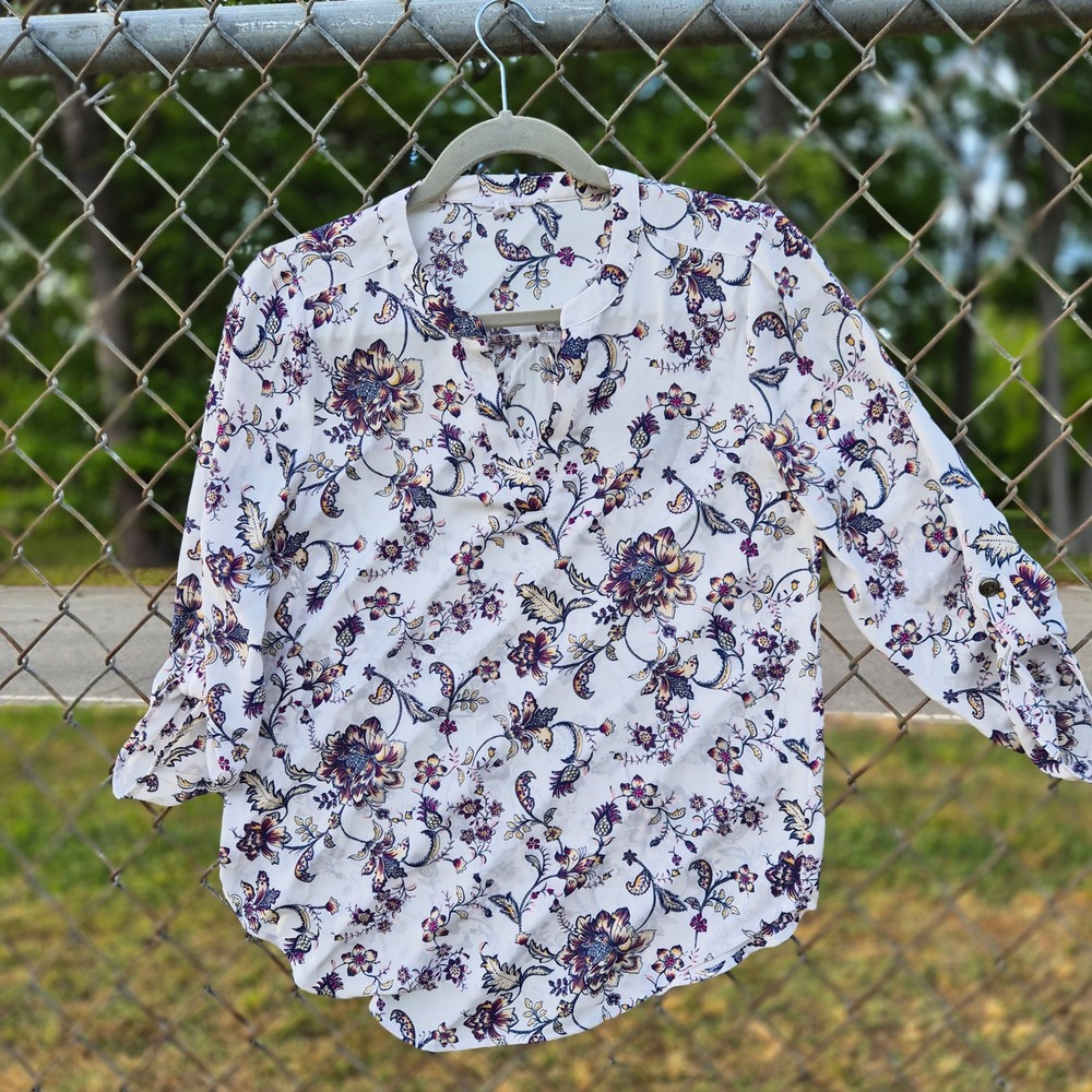 Maurices Floral Paisley Roll Tab Sleeve Blouse‎ White Boho Cottagecore XS